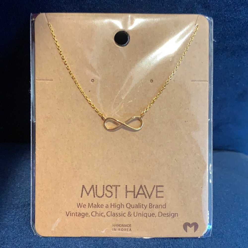 Must Have jewelry gold Infinity necklace NWT
